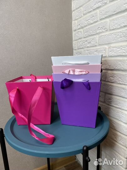 Подарочная коробка упаковка