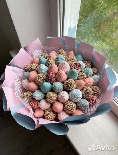 Клубника в шоколаде, букет из клубничек