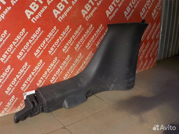 Обшивка багажника задняя правая LADA Largus R90