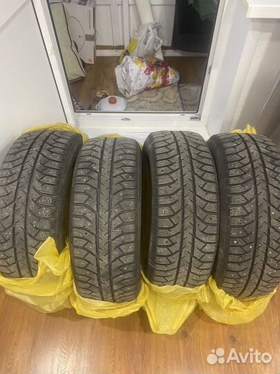 Bridgestone Ice Cruiser 7000S 205/55 R16