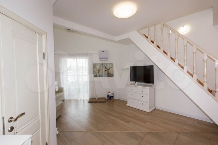 2-к. квартира, 77 м², 7/7 эт.