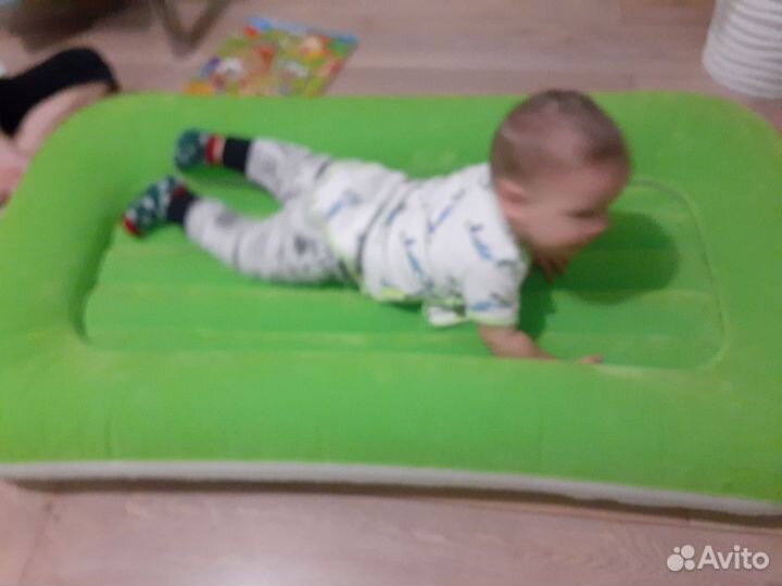 Детский надувной матрас