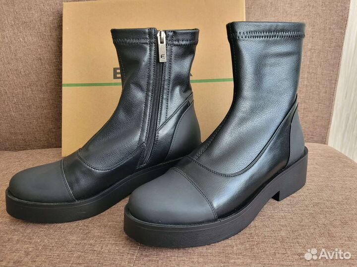 Ботинки женские
