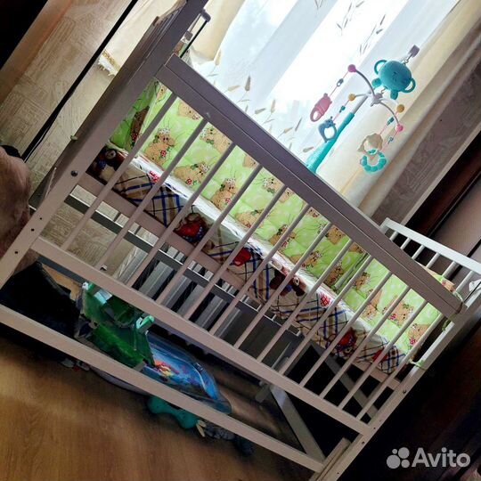 Детская кроватка