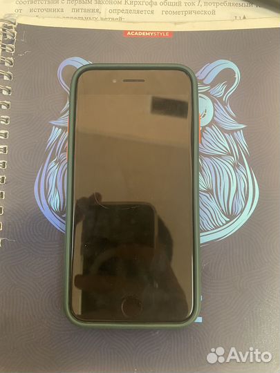iPhone SE, 128 ГБ