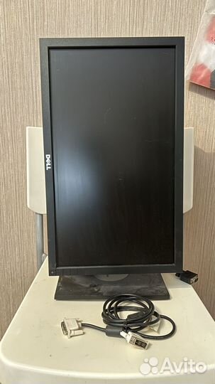 Монитор Dell P2011Ht