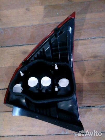 Фонарь задний левый форд фокус 05-11г.в