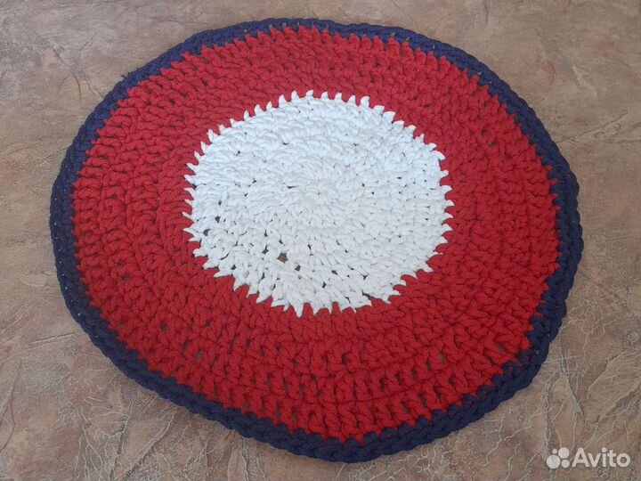 Коврик плетёный