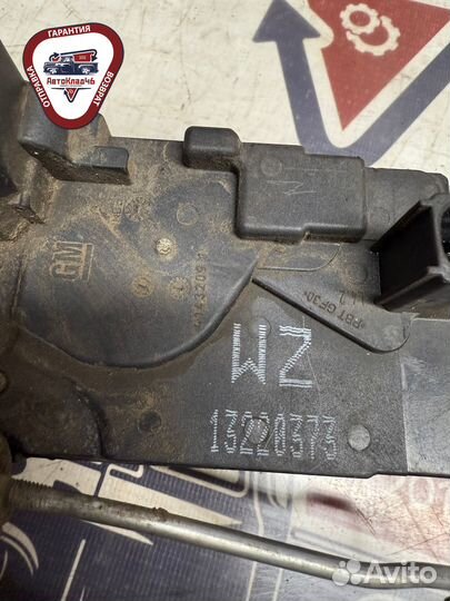 Замок двери задней левой Opel Astra H