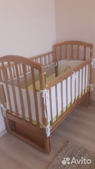 Детская кроватка