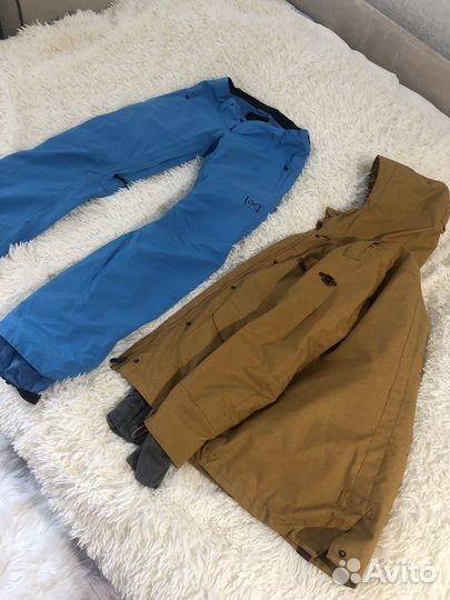 Горнолыжная куртка женская Roxy