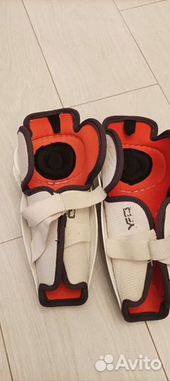 Щитки хоккейные