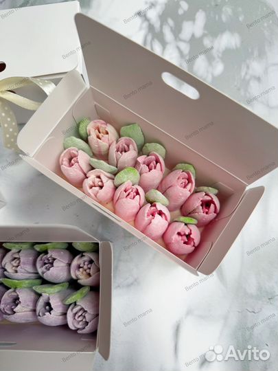 Тюльпаны из зефира в белых коробочках