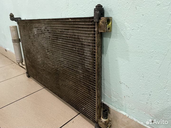 Радиатор кондиционера основной Nissan tiida C11