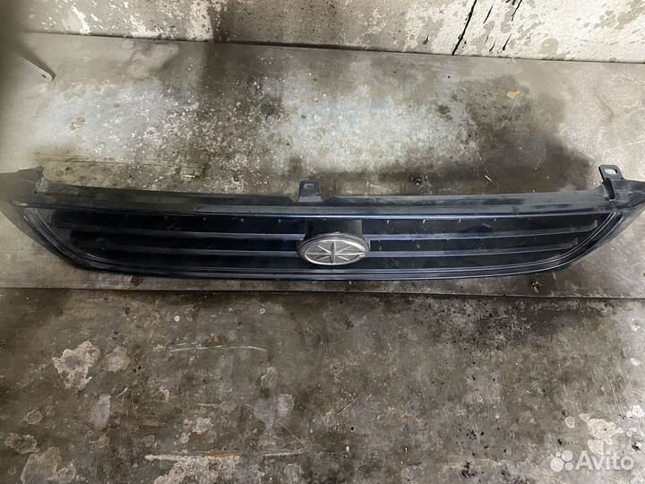 Решетка радиатора тойота корона 190