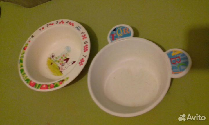 Набор пластиковой посуды