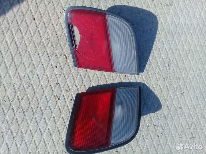 Фальш панель багажника фонари