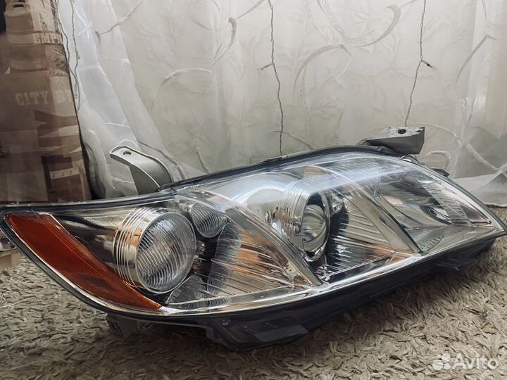 Фары на toyota camry 40