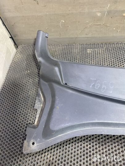 Жабо дворников правое Кайрон SsangYong Kyron