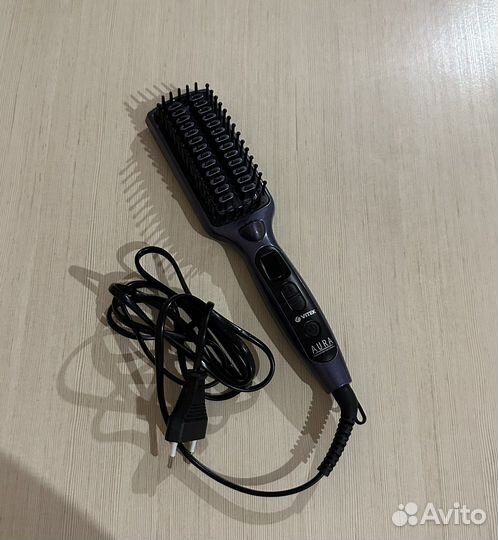 Расческа-выпрямитель Vitek