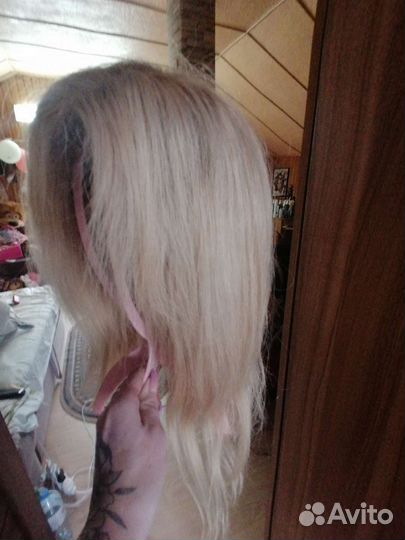 Парик из натуральных волос блонд