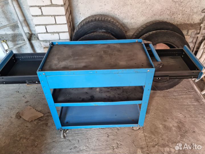 Тумба подкатная инструментальная для автосервиса