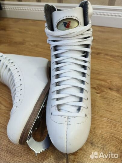 Коньки фигурные Riedell