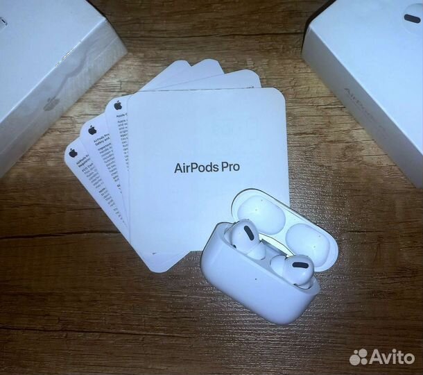 Airpods Pro (новые + чехол)