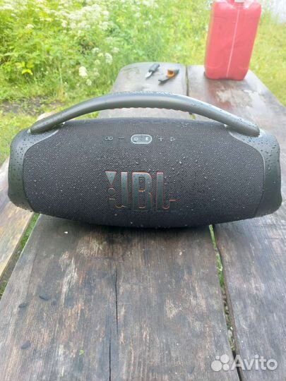 Колонка jbl boombox 3