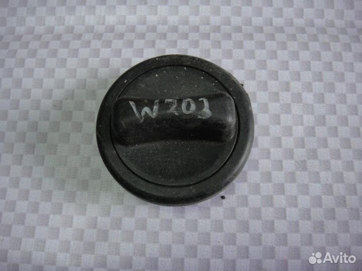 Крышка топливного бака Mercedes C-Class W203