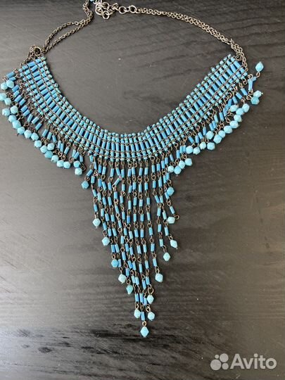 Ожерелье с бирюзовыми камнями