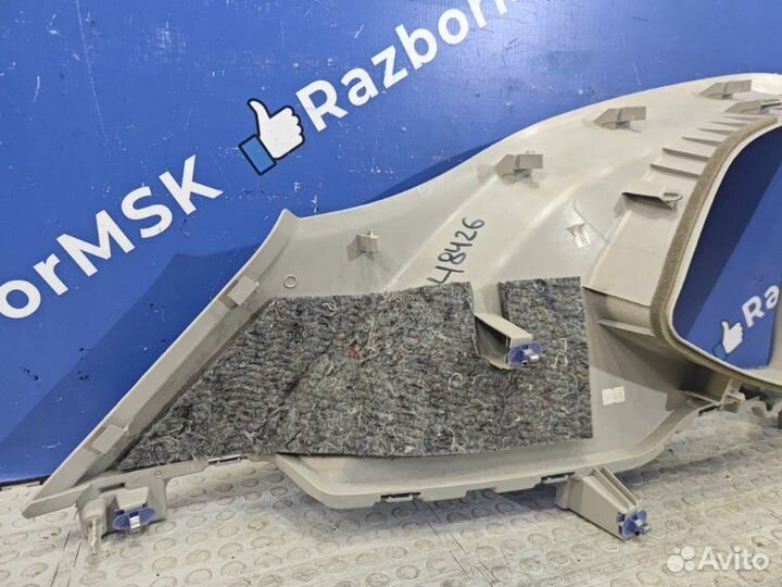 Обшивка стойки задней задняя правая Renault Kaptur