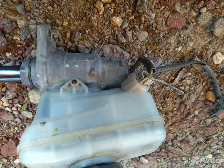 Главный тормозной цилиндр lexus ls 250