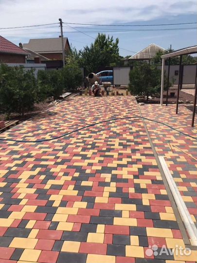 Укладка тротуарной плитки