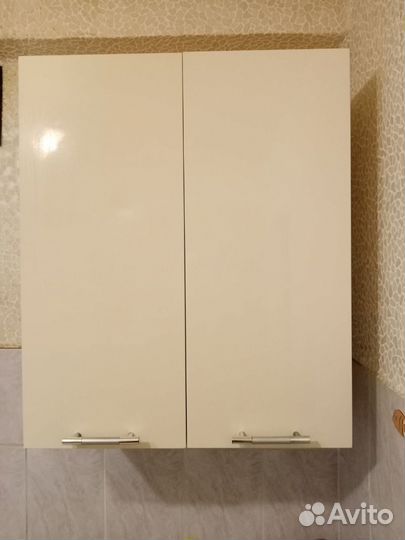 Кухонный навесной шкаф бу