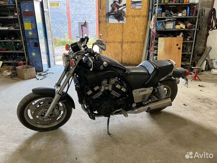 Yamaha V-MAX 1200