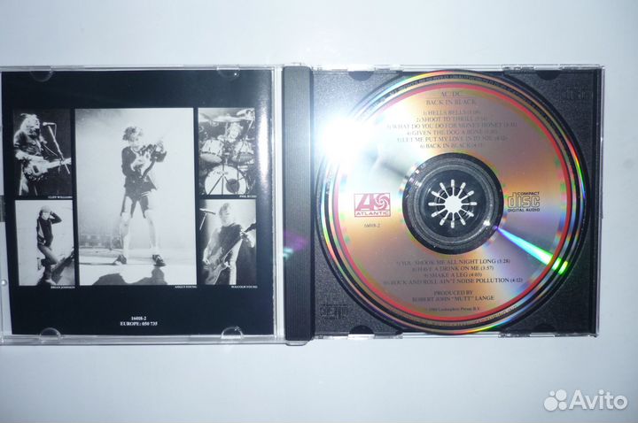 CD AC/DC Black in black (Made in USA)