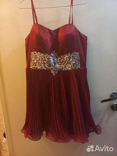 Вечернее платье