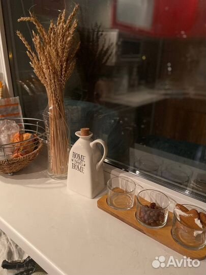 Кувшин молочник с пробкой