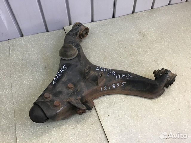 Рычаг передний правый Mitsubishi L200 (KB) 2006-20