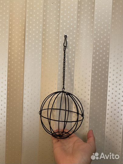 Кормушка для кролика