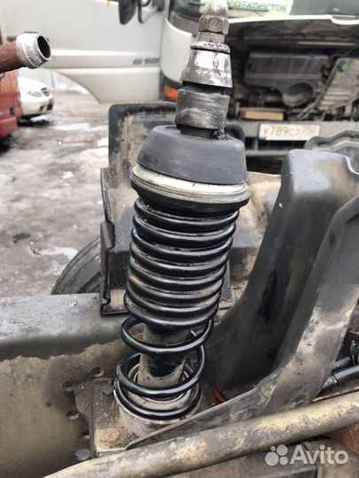 Амортизатор Кабины Mерседес Aтего Mercedes