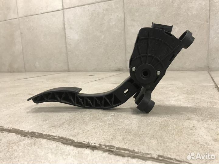 Педаль газа Kia Rio 3 UB 2011-2017