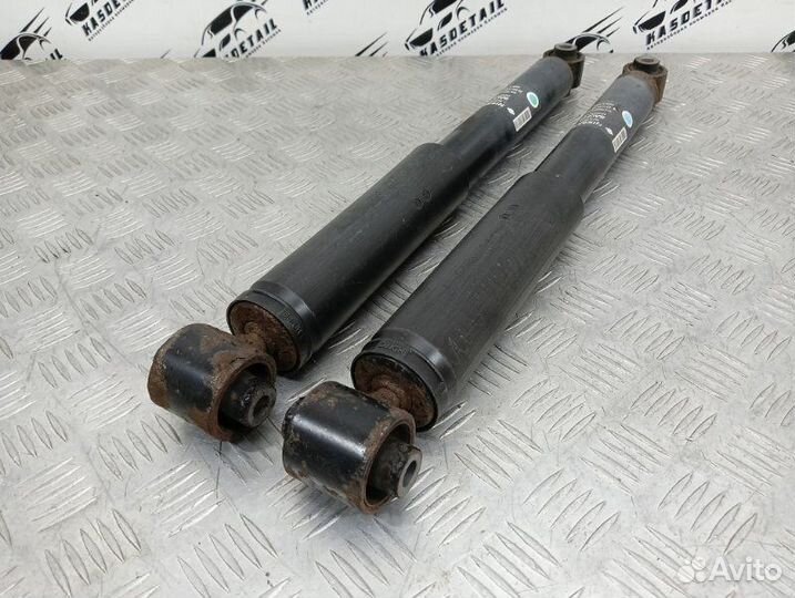 Амортизатор подвески задний Nissan Qashqai J10