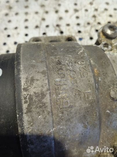 Масляный стакан с теплообменником Peugeot 3008