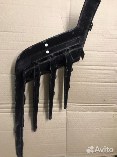 Накладка бампера VW Golf 7 GTI