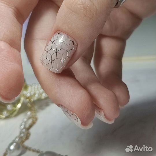 Маникюр, педикюр