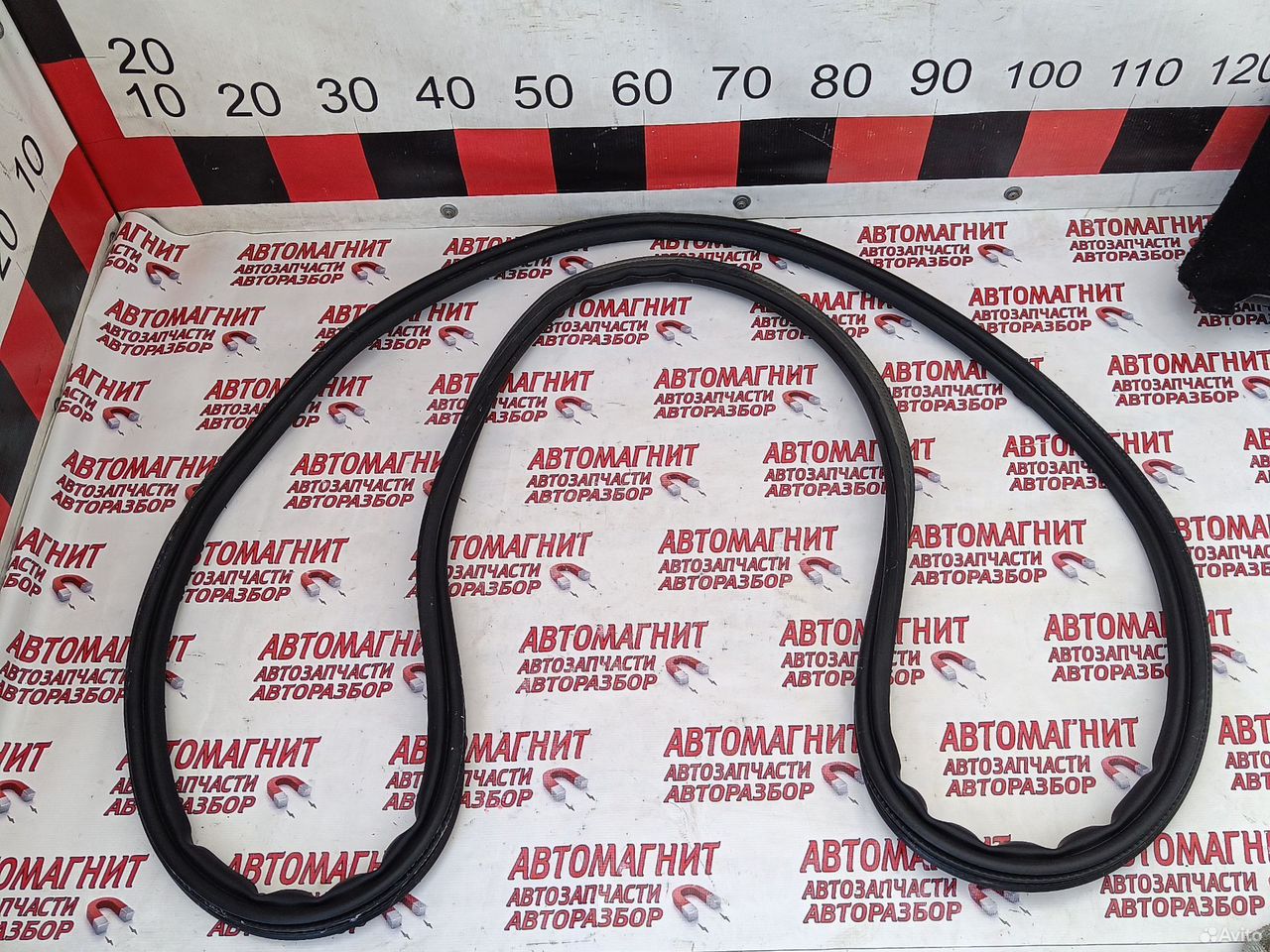 Уплотнитель крышки багажника Voyah Free