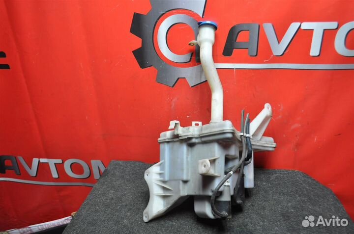 Бачок стеклоомывателя toyota auris ZRE151