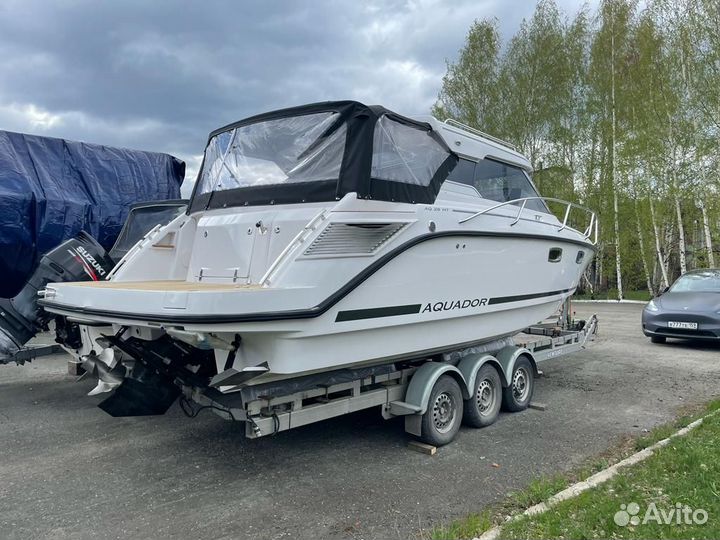 Круизный катер Aquador 28 HT+Mercury 3.0-270 V6DTS